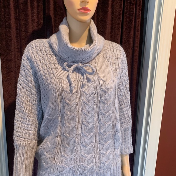 Ruby Moon Sweater - Picture 2 of 7